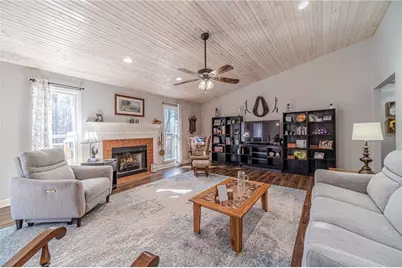 4779 Countryside Drive, Flowery Branch, GA 30542 - Photo 8