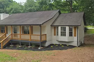 4723 Emerald Glen Dr, Douglasville, GA 30135 - Photo 2