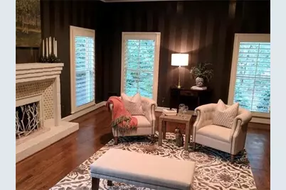 335 Green Glen Way, Atlanta, GA 30327 - Photo 2