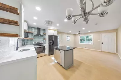 2461 Sherwood Place SW, Marietta, GA 30008 - Photo 10