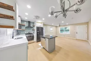 2461 Sherwood Pl SW, Marietta, GA 30008 - Photo 10