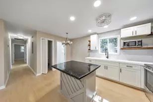 2461 Sherwood Pl SW, Marietta, GA 30008 - Photo 14