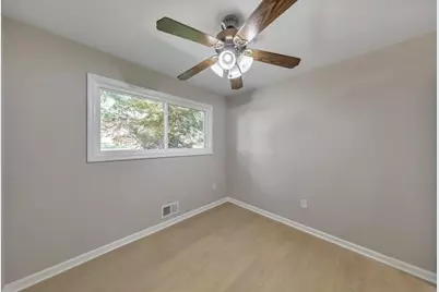 2461 Sherwood Place SW, Marietta, GA 30008 - Photo 22