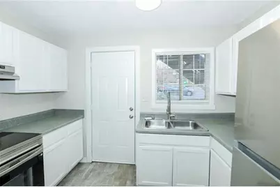 2045 Alison Court #Unit 4, Atlanta, GA 30311 - Photo 4