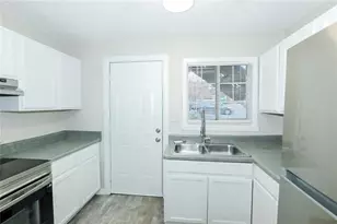 2045 Alison Ct, Atlanta, GA 30311 - Photo 4