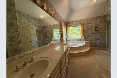 4651 Deep Creek Drive NE, Sugar Hill, GA 30518 - Photo 36