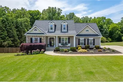 131 Wood Cove, Jefferson, GA 30549 - Photo 1