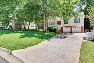 7281 Plum Creek Dr, Gainesville, GA 30507 - Photo 2