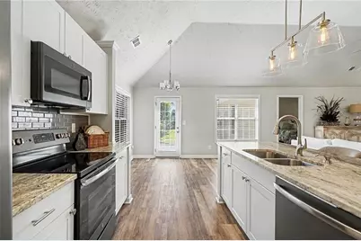 1545 Quail Point Run, Hoschton, GA 30548 - Photo 2