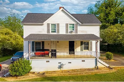 31 Myrtle Street SE, Gainesville, GA 30501 - Photo 1