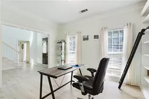 400 Gatehouse Ct, Alpharetta, GA 30009 - Photo 6