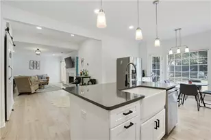 400 Gatehouse Ct, Alpharetta, GA 30009 - Photo 14