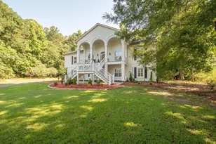 115 Hazelridge Ln, Sharpsburg, GA 30277 - Photo 2