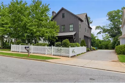 2769 Matthews Street SE, Smyrna, GA 30080 - Photo 2