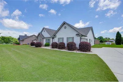 818 Bradmore Court, Hoschton, GA 30548 - Photo 2
