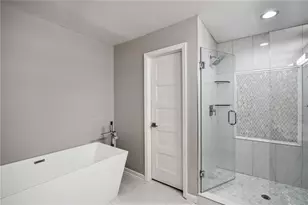 4176 Triple Creek Ct NE, Atlanta, GA 30319 - Photo 18