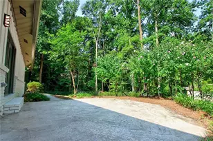 4176 Triple Creek Ct NE, Atlanta, GA 30319 - Photo 24