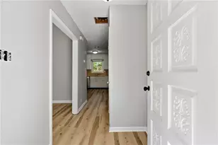 399 Hearth Pl, Lawrenceville, GA 30043 - Photo 2