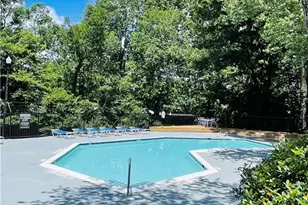635 Windchase Ln, Stone Mountain, GA 30083 - Photo 6