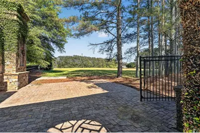 415 Falling Water Avenue, Woodstock, GA 30189 - Photo 34