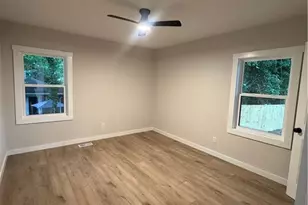 1162 Watts Rd, Forest Park, GA 30297 - Photo 18