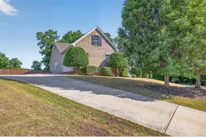 89 Katie Spring Lane, Jefferson, GA 30549 - Photo 6