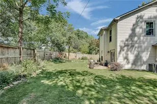 2802 Royal Bluff, Decatur, GA 30030 - Photo 32