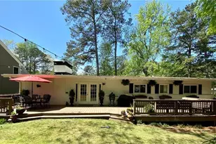 2841 Cravenridge Dr NE, Brookhaven, GA 30319 - Photo 2