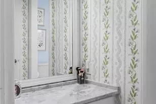 1556 Walthall Ct NW, Atlanta, GA 30318 - Photo 20
