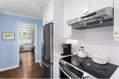 1556 Walthall Court NW, Atlanta, GA 30318 - Photo 34