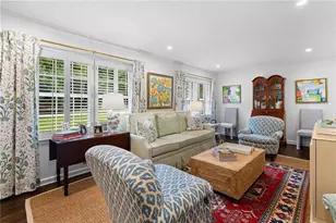 1556 Walthall Ct NW, Atlanta, GA 30318 - Photo 4