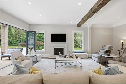 5965 Riverside Drive, Sandy Springs, GA 30328 - Photo 18