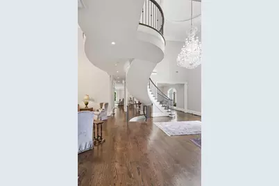 5965 Riverside Drive, Sandy Springs, GA 30328 - Photo 2