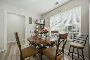 220 Ashland Manor Dr, Lawrenceville, GA 30045 - Photo 6
