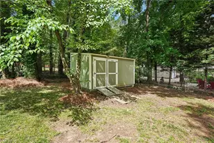 2018 Glacier Dr, Stone Mountain, GA 30087 - Photo 92