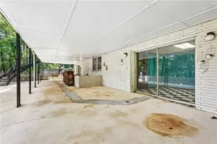 2018 Glacier Dr, Stone Mountain, GA 30087 - Photo 82