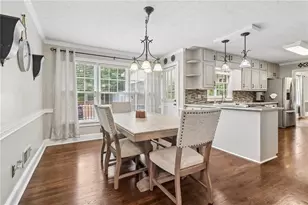 914 Newcastle Dr SW, Lilburn, GA 30047 - Photo 14