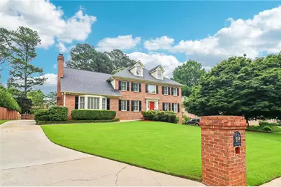 914 Newcastle Drive SW, Lilburn, GA 30047 - Photo 2