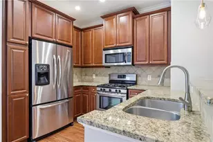 1237 Ashford Creek Park NE, Atlanta, GA 30319 - Photo 2