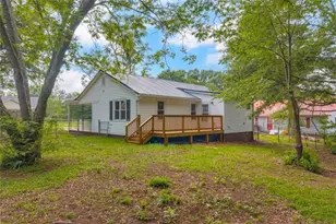 266 Randall St, Lavonia, GA 30553 - Photo 4