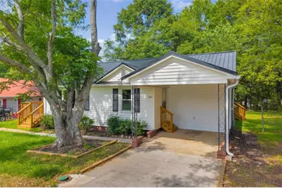 266 Randall Street, Lavonia, GA 30553 - Photo 2