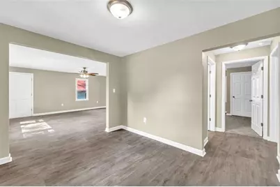 266 Randall Street, Lavonia, GA 30553 - Photo 6
