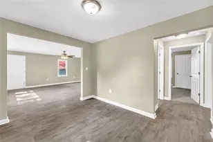 266 Randall St, Lavonia, GA 30553 - Photo 6