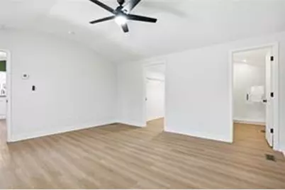127 Perry Street, Loganville, GA 30052 - Photo 10