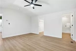 127 Perry St, Loganville, GA 30052 - Photo 10