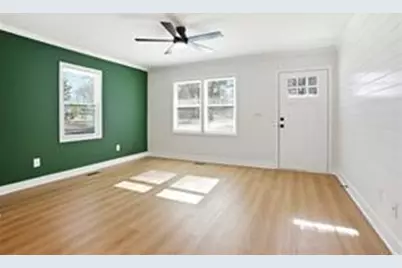127 Perry Street, Loganville, GA 30052 - Photo 4