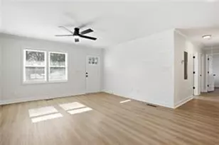 127 Perry St, Loganville, GA 30052 - Photo 8