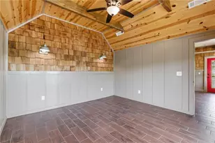 456 Oak Springs Rd, Clarkesville, GA 30523 - Photo 16