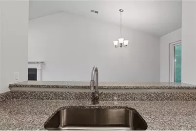 3318 Maison Court, Lithonia, GA 30038 - Photo 12