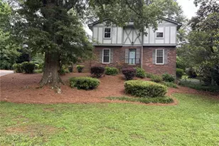 435 Stonebridge Dr, Roswell, GA 30075 - Photo 1